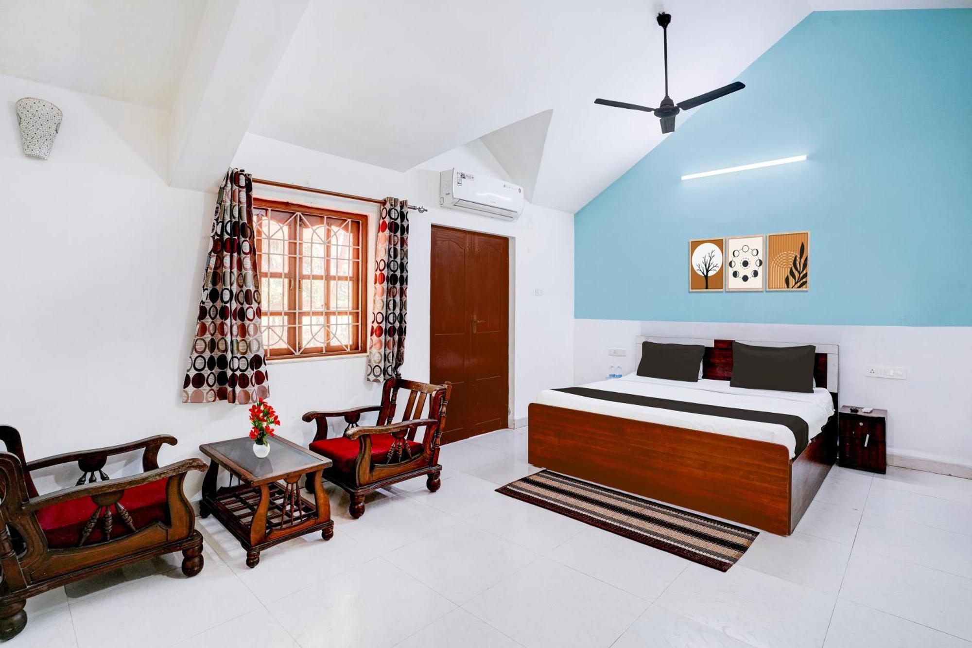 Oyo Flagship Triple Beach Guest House Benaulim Exterior foto