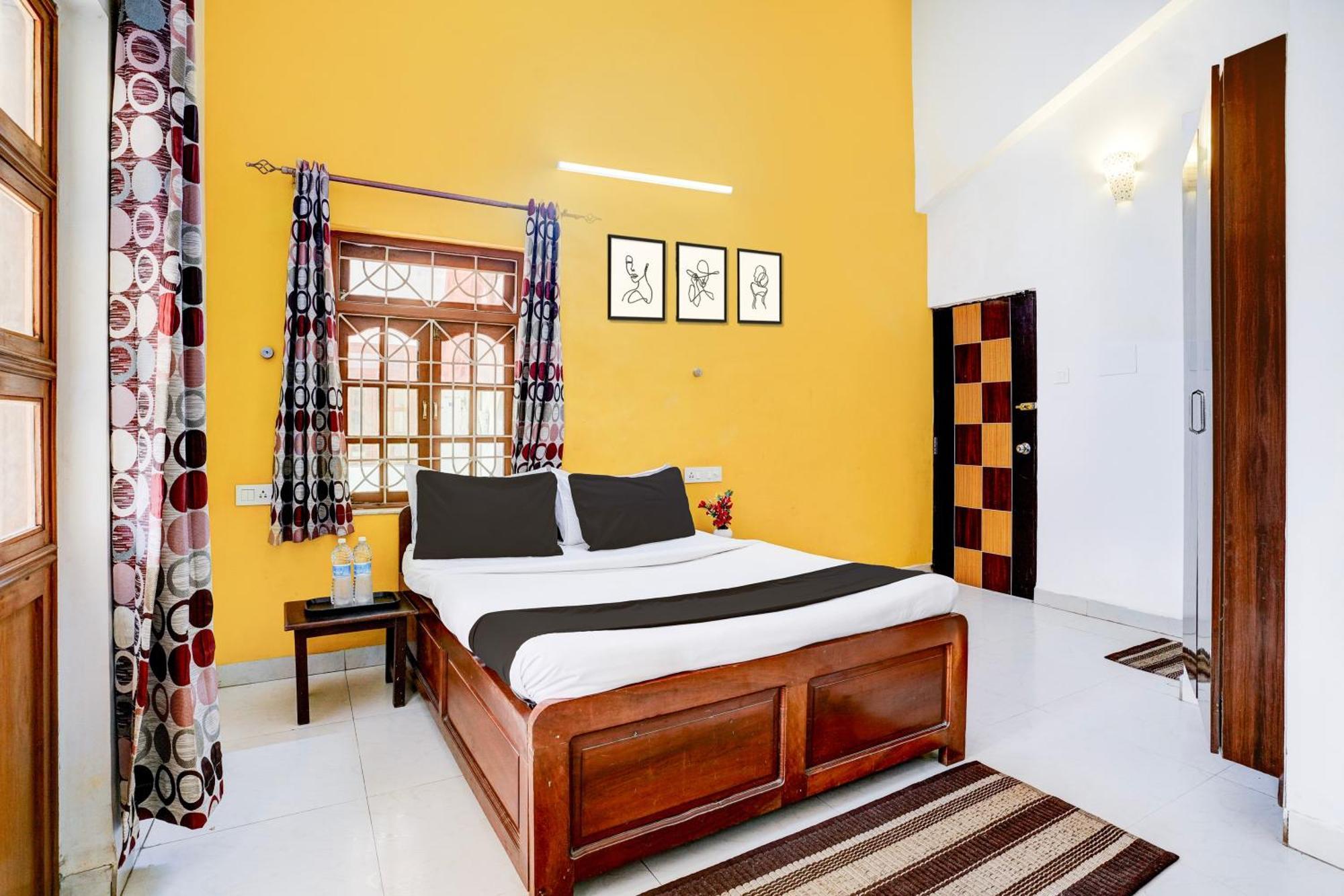 Oyo Flagship Triple Beach Guest House Benaulim Exterior foto