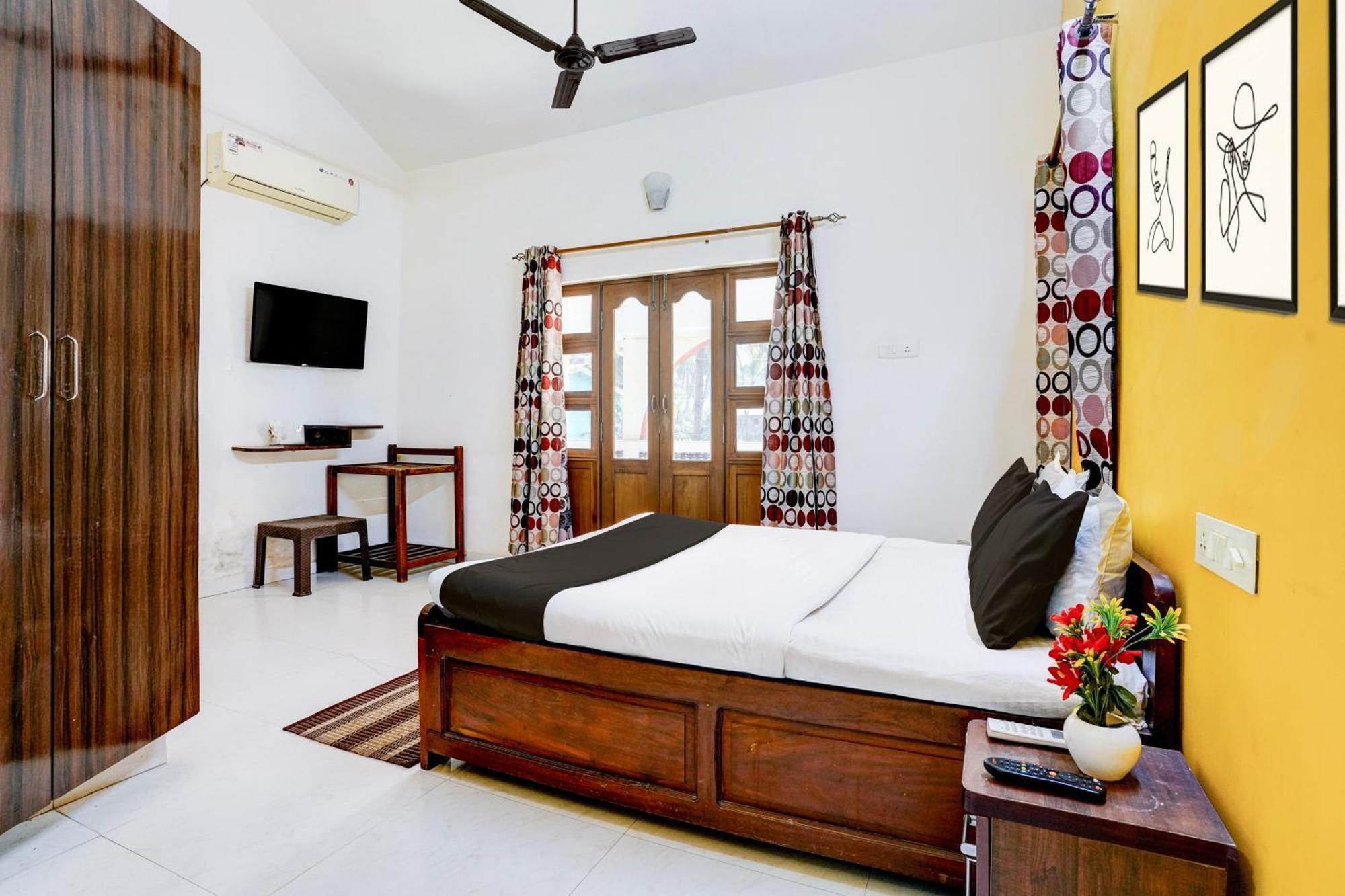 Oyo Flagship Triple Beach Guest House Benaulim Exterior foto