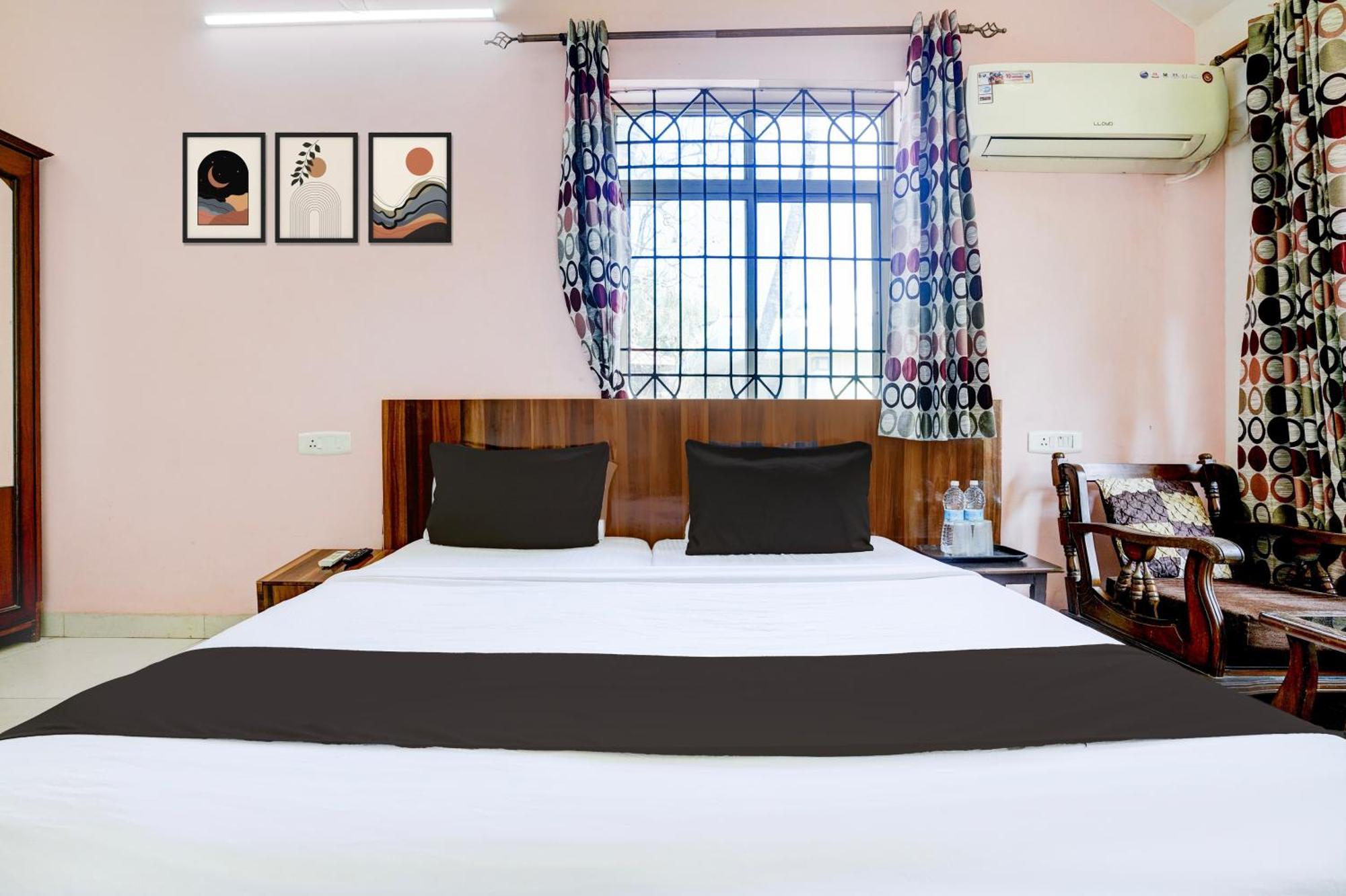 Oyo Flagship Triple Beach Guest House Benaulim Exterior foto