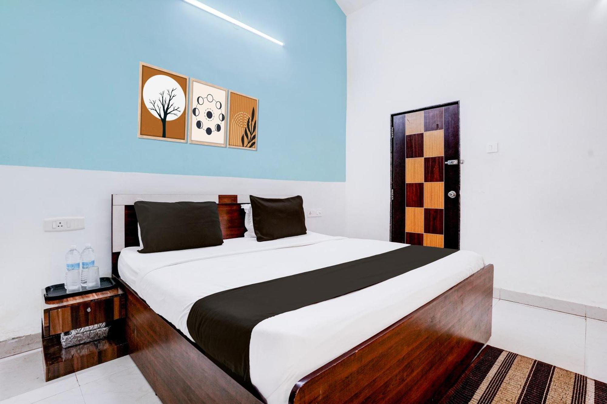 Oyo Flagship Triple Beach Guest House Benaulim Exterior foto